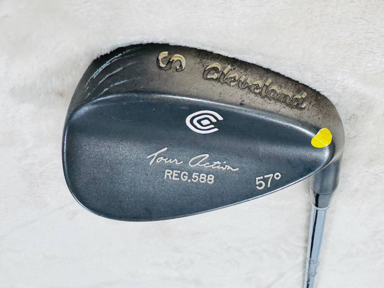 Tour Action 588 Gunmetal 57°