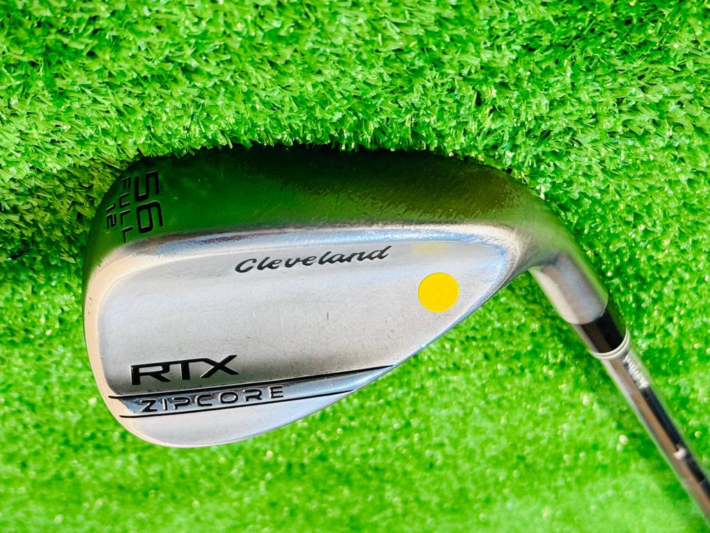 Amazon.com : Cleveland Golf RTX ZipCore Tour Satin Wedge, 56