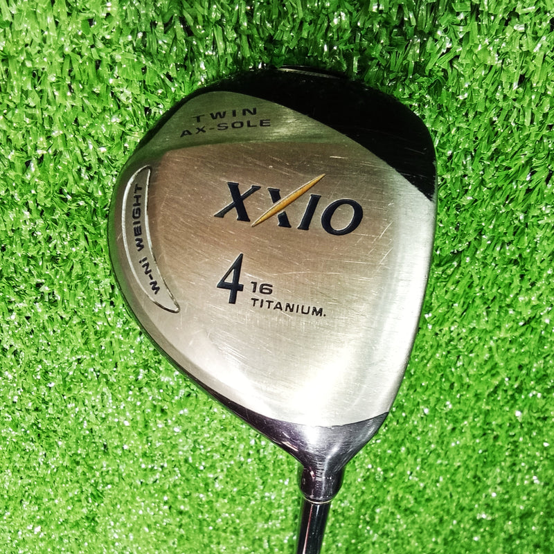 XXIO(2002)4W